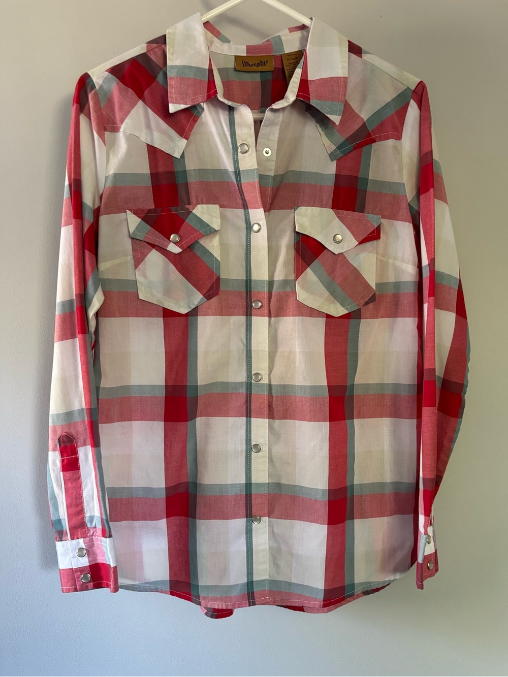 Woman’s Wrangler Red White & Blue Plaid Western Shirt